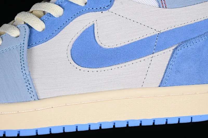 All categories Air Jordan Jordan series basketball shoes Air Jordan 1 High Air Jordan 1 Zoom CMFT AJ1 Joe 1 gray and blue color matching DV1305-004